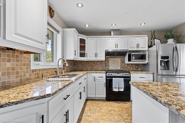 4566 Meadowview Dr, House other with 6 bedrooms, 3 bathrooms and 6 parking in Sebringville ON | Image 10