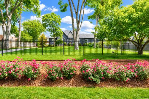 2012 Cedar Ln, Nashville, TN, 37212-5704 | Card Image