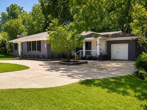 749 S Cass, Centerville, TX, 75833-3631 | Card Image