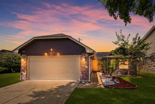 8522 Grand Knolls Dr, Houston, TX, 77083-5504 | Card Image