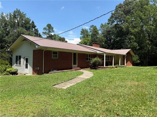 40 Arthur Teague Rd, Siler City, NC, 27344-9339 | Card Image