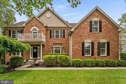 816 Arbor Ln, Schwenksville, PA, 19473-2830 | Card Image