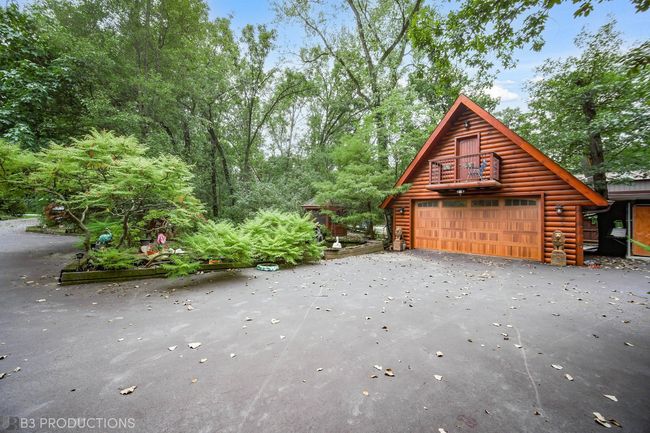 8660 W 130 Th St, House other with 3 bedrooms, 2 bathrooms and 2 parking in Palos Park IL | Image 5