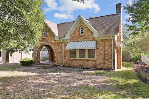 713 E 31st St, Bryan, TX, 77803-4606 | Card Image