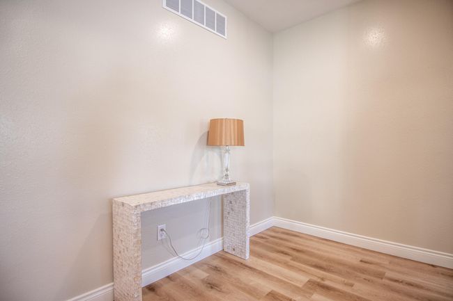 1828 Pinnacle Pt, Condo with 3 bedrooms, 2 bathrooms and null parking in HOLTS SUMMIT MO | Image 16