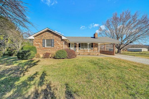 3469 Bradshaw Rd, Salem, VA, 24153-8713 | Card Image