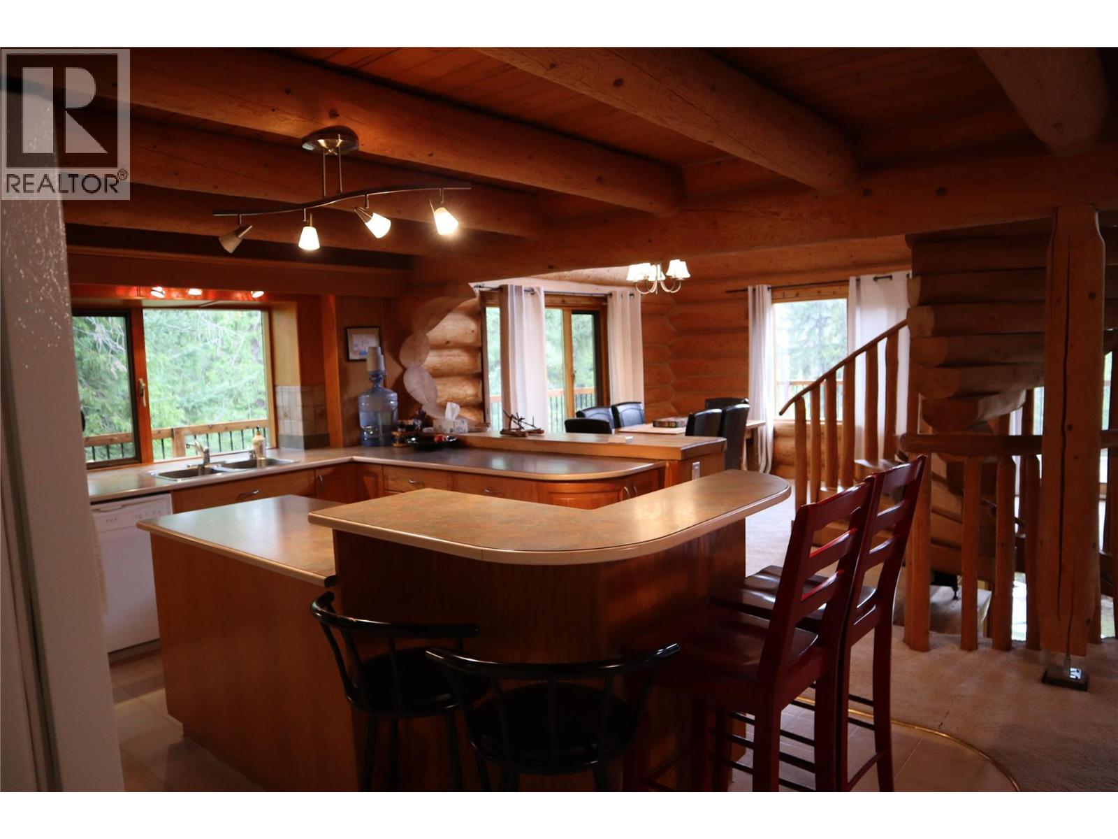 Residential in Barriere 5