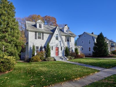 90 Coolidge Road, House other with 3 bedrooms, 1 bathrooms and 2 parking in Worcester MA | Image 3