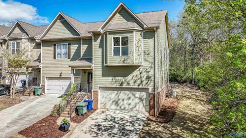 218 Treetop Dr Ne, Huntsville, AL, 35801-1988 | Card Image