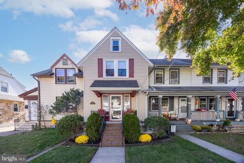 330 Jackson St, BRISTOL, PA, 19007-4104 | Card Image