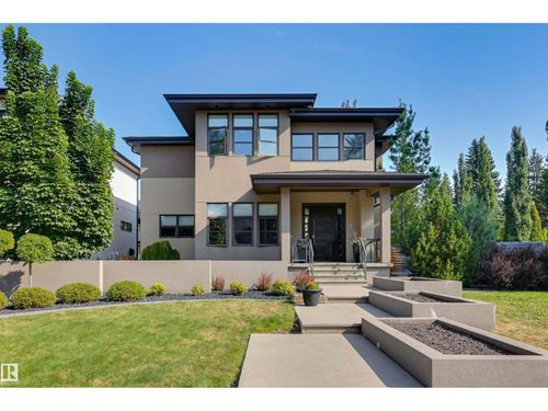 9415 144 St Nw, Edmonton, AB, T5R0R8 | Card Image