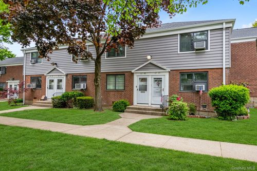 duplex-67-45 Bell Blvd, Bayside, NY, 11364-2525 | Card Image