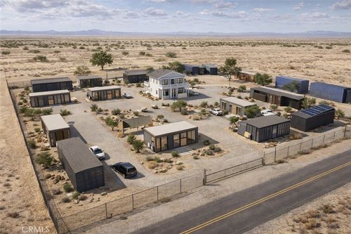 2761 W Avenue F, Lancaster, CA, 93536-9565 | Card Image