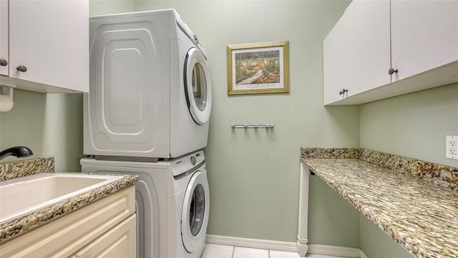 Laundry Room with Storage Space | Image 25