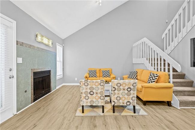1707 Cotton Patch Ln, Condo with 3 bedrooms, 2 bathrooms and 2 parking in Alpharetta GA | Image 4