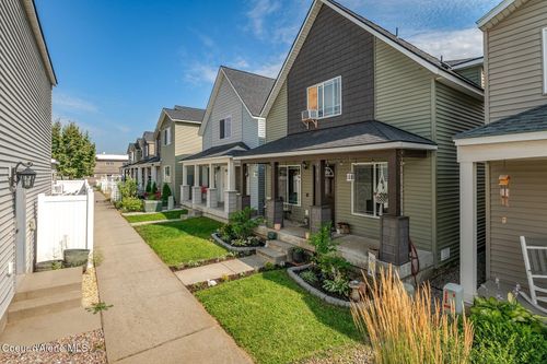 1615 E Zoey Ln, Post Falls, ID, 83854-7717 | Card Image