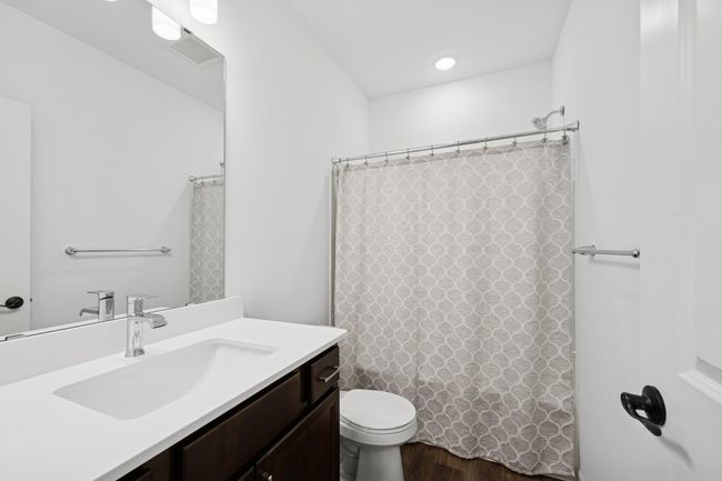Lower level full bath. | Image 31