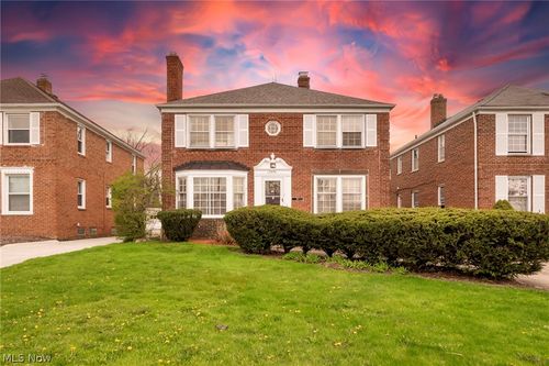 13570 Cedar Rd, University Heights, OH, 44118-2638 | Card Image