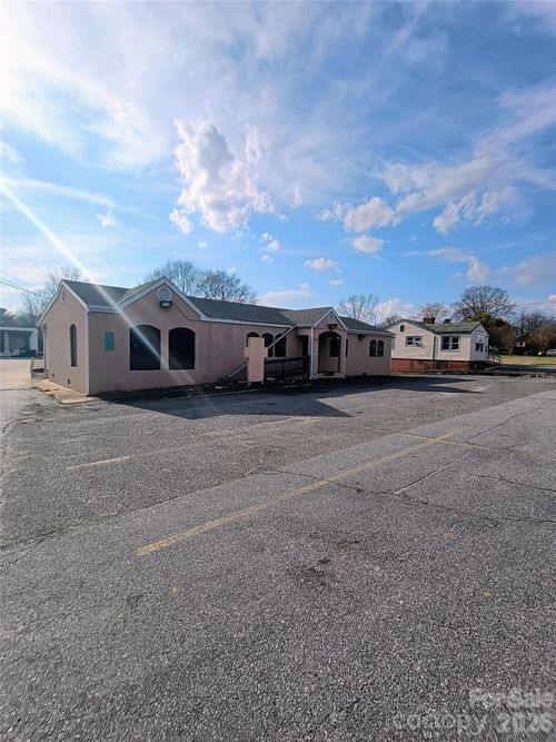 632,644,652 S Broadway Street, Forest City, NC, 28043 | Card Image