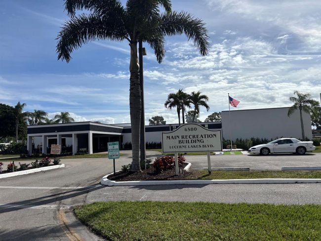 APT-107 - 4820 Lucerne Lakes Blvd W, Condo with 2 bedrooms, 2 bathrooms and null parking in Lake Worth FL | Image 14