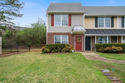 413 W I Pkwy, Dallas, GA, 30132-5073 | Card Image