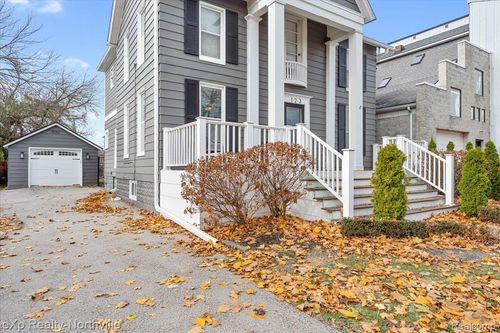 123 N Union St, Plymouth, MI, 48170-1609 | Card Image