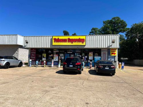 2004 N Washington St, Forrest City, AR, 72335-1837 | Card Image