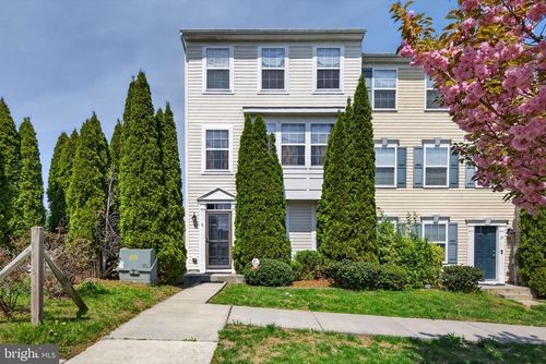 9 Salvatore Ct, LANCASTER, PA, 17603-8876 | Card Image