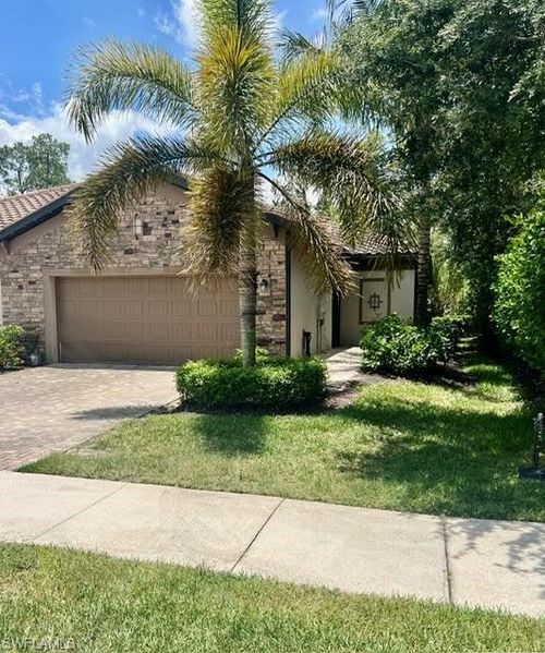 9052 Glenforest Dr, NAPLES, FL, 34120-5342 | Card Image