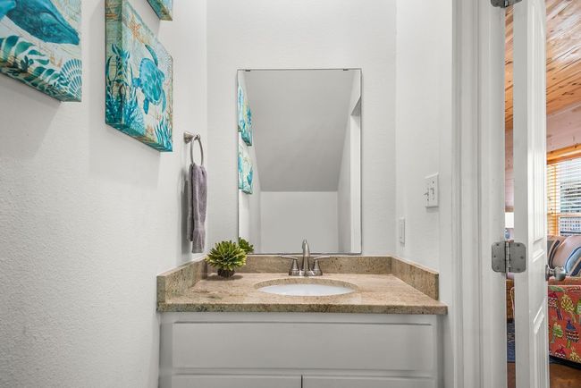 Half Bath downstairs | Image 11