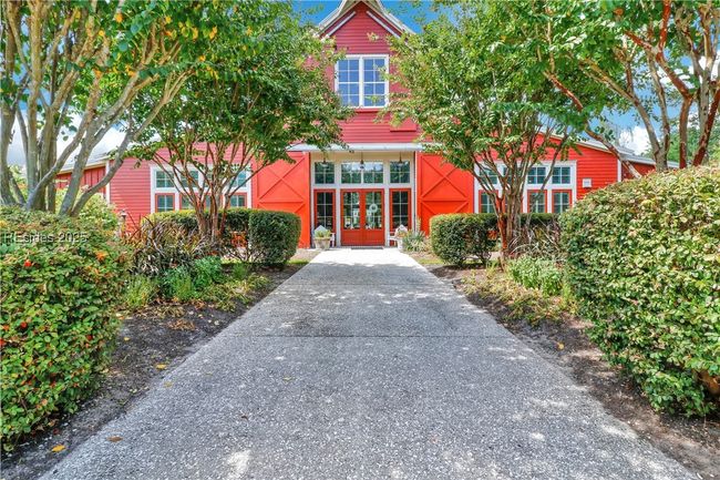 24 Carrier Blf, House other with 5 bedrooms, 5 bathrooms and null parking in Bluffton SC | Image 75