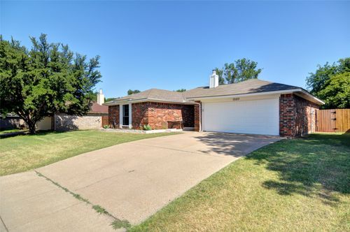 10125 Indian Mound Rd, Fort Worth, TX, 76108-3727 | Card Image