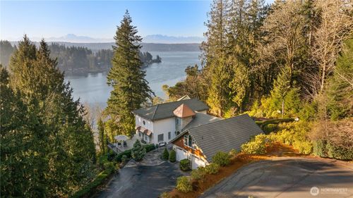 3585 Sulphur Springs Ln, Bremerton, WA, 98310-2200 | Card Image