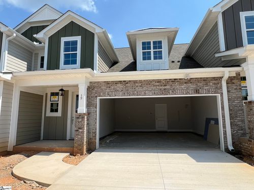 19 Hasbrook Ln, Greenville, SC, 29607-4587 | Card Image