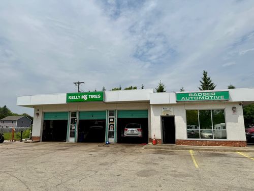 4730 W Bradley Rd, Brown Deer, WI, 53223-3628 | Card Image