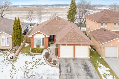 120 Hanmer St W, House other with 2 bedrooms, 3 bathrooms and 5 parking in Barrie ON | Image 1