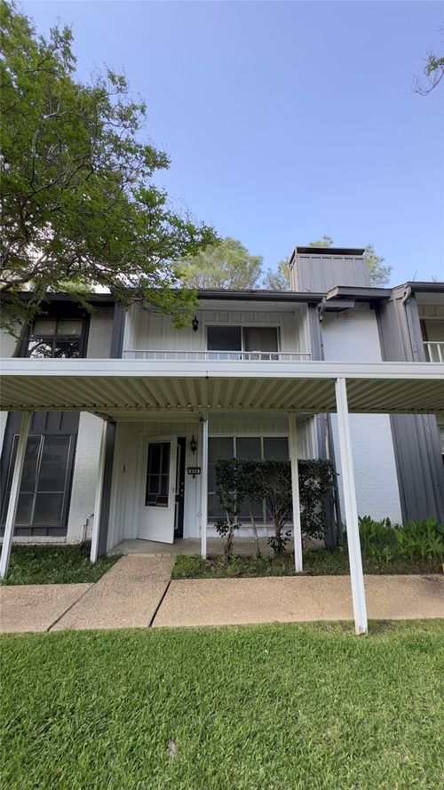 404-404 Hollyhill Ln, Denton, TX, 76205-7876 | Card Image