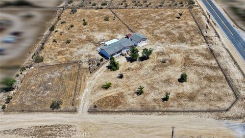 12133 Buttonwood Rd, Phelan, CA, 92371-4043 | Card Image