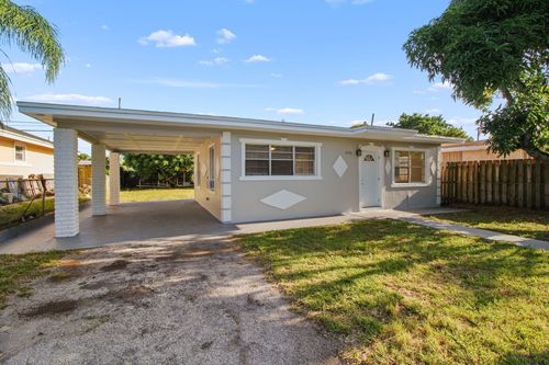 4546 Carver St, Lake Worth, FL, 33463-2222 | Card Image