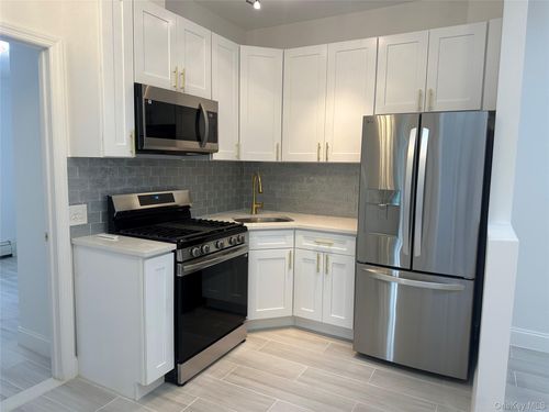 32-53 102 Street, New York, NY, 11369 | Card Image