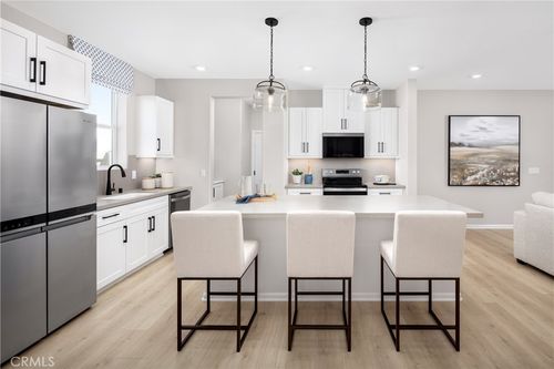 30668 Paul Ln, Winchester, CA, 92596-4568 | Card Image