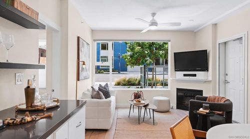 101-1580 Union St, San Diego, CA, 92101-6728 | Card Image
