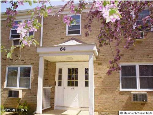b-64 Manchester Ct, Freehold, NJ, 07728-3222 | Card Image