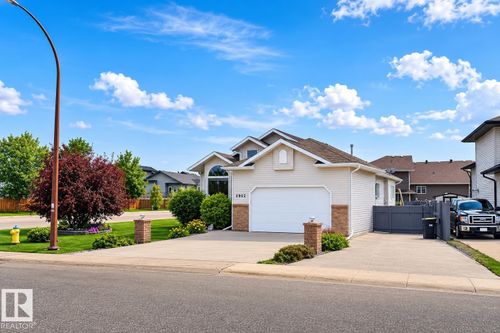 2602 6 Ave, Cold Lake, AB, T9M1M6 | Card Image