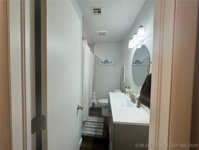 Full Bath 1 | Image 18