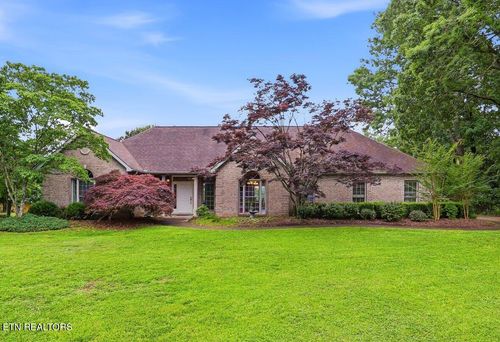 913 Eagle Nest, Kodak, TN, 37764-2424 | Card Image