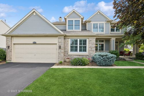 1755 Nashville Ln, Crystal Lake, IL, 60014-2916 | Card Image
