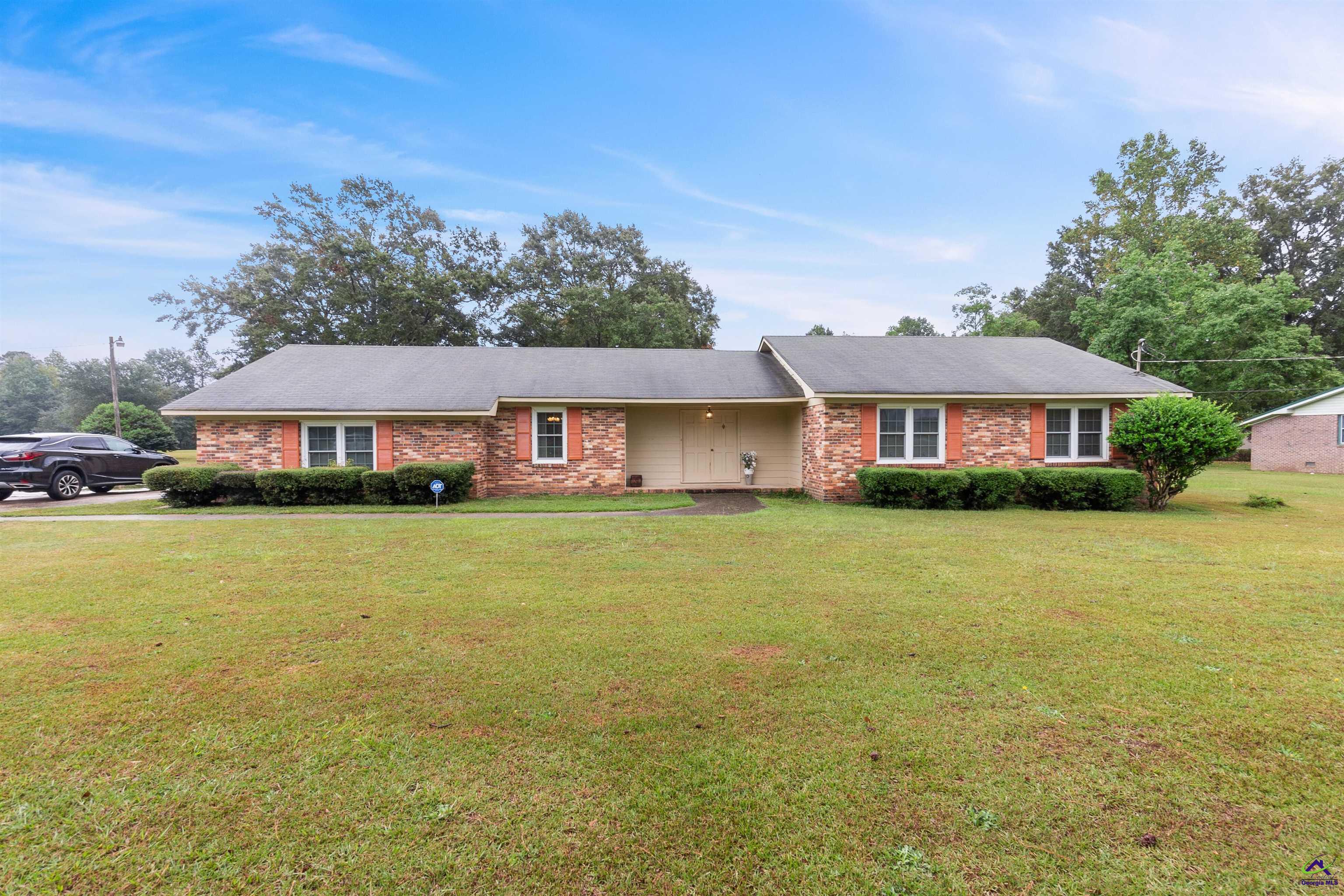Woolfolk Rd, Fort Valley, GA 31030
