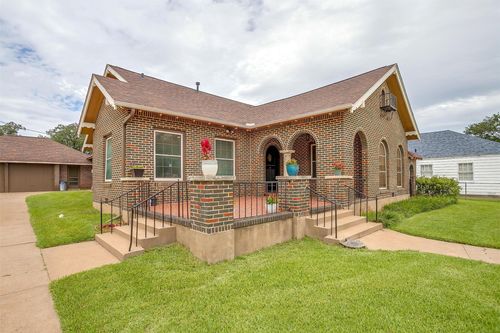 2201 Nw 4th Ave, Mineral Wells, TX, 76067-2809 | Card Image