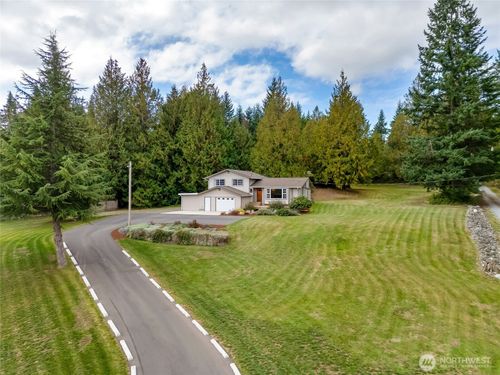 16004 W Lake Goodwin Rd, Stanwood, WA, 98292-6951 | Card Image